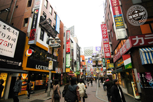 Centre Gai Shibuya, crowd in the day