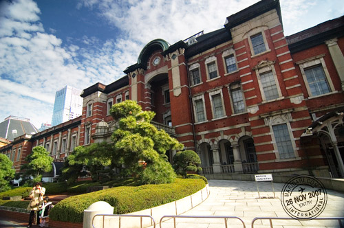 Tokyo train station