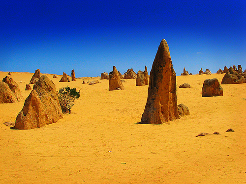 Limestone pillars of Pinnacles Desert, Perth, Australia, photo by Stygiangloom